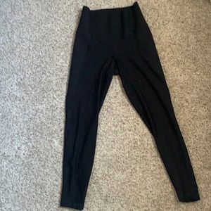 Old Navy Black Capri Workout Leggings